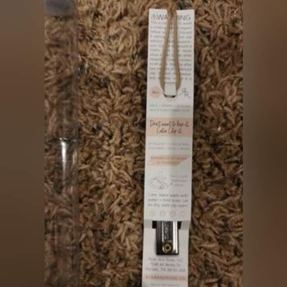 Ryan & Rose Georgia Cutie Clip - Neutral - Picture 3 of 3